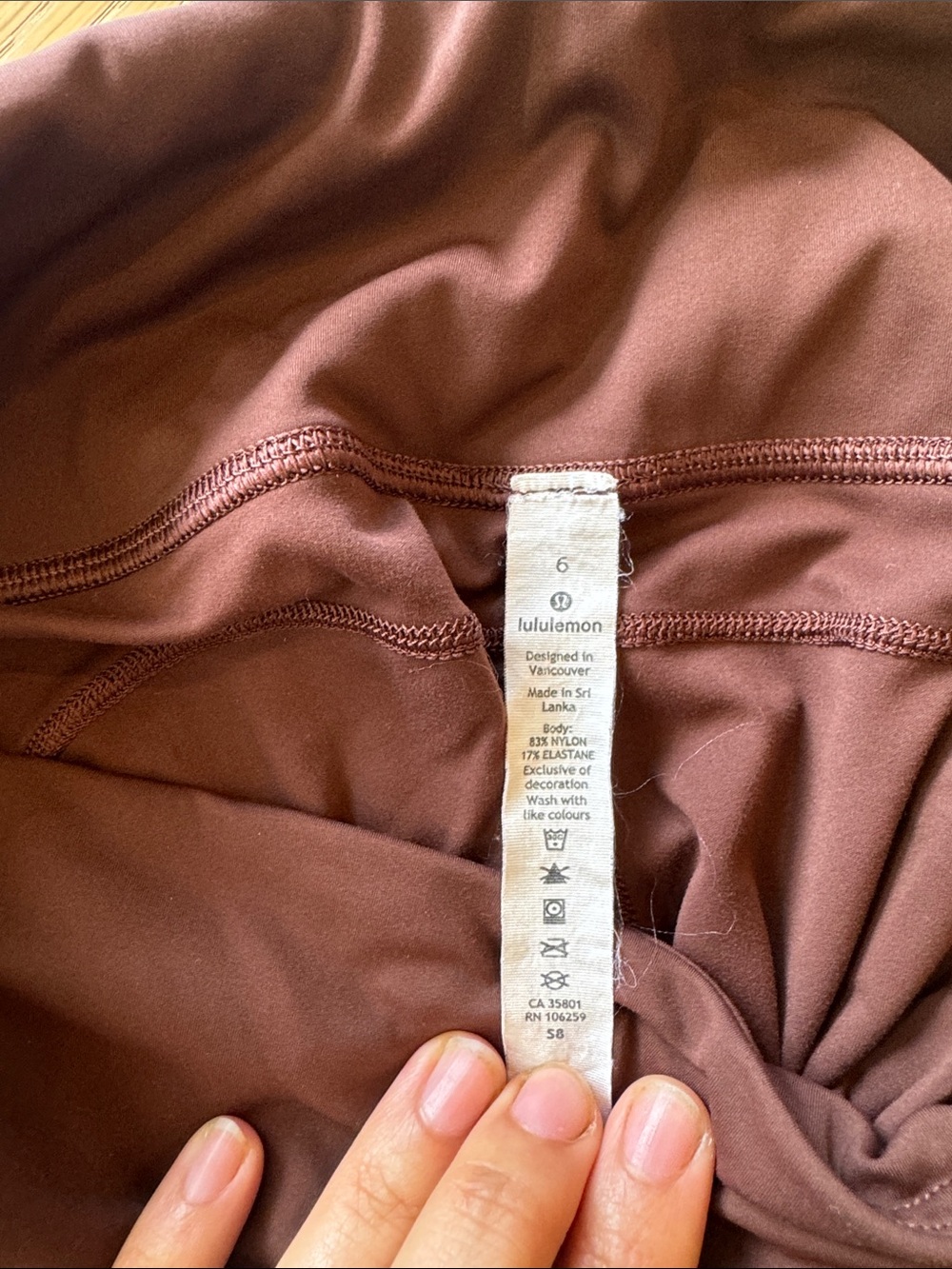 Lululemon Size 6 Leggings with Pockets- Rusty Brown - Picture 3 of 4